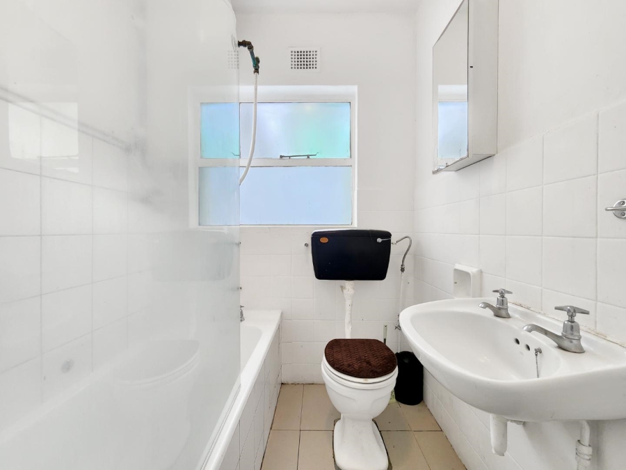 2 Bedroom Property for Sale in Gardens Western Cape